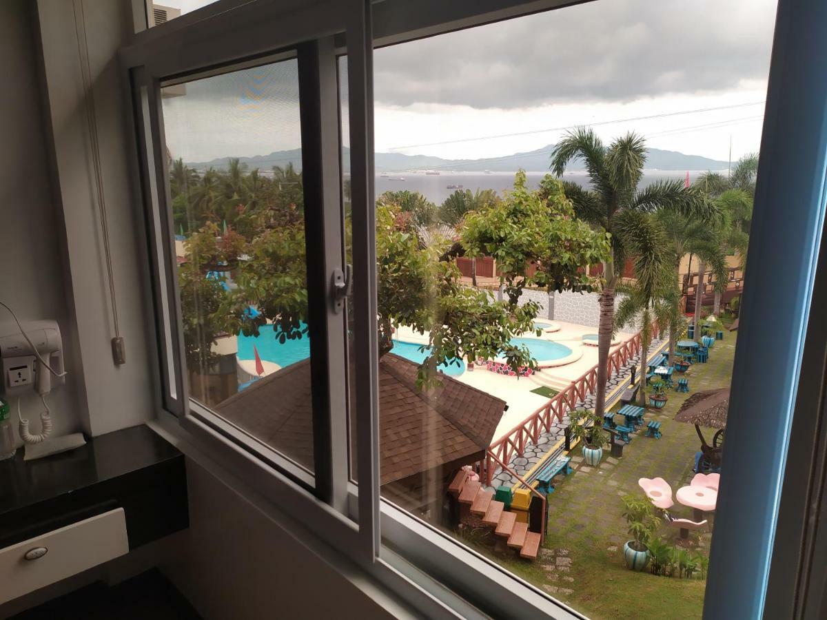 Seascape Resort Batangas Exterior foto